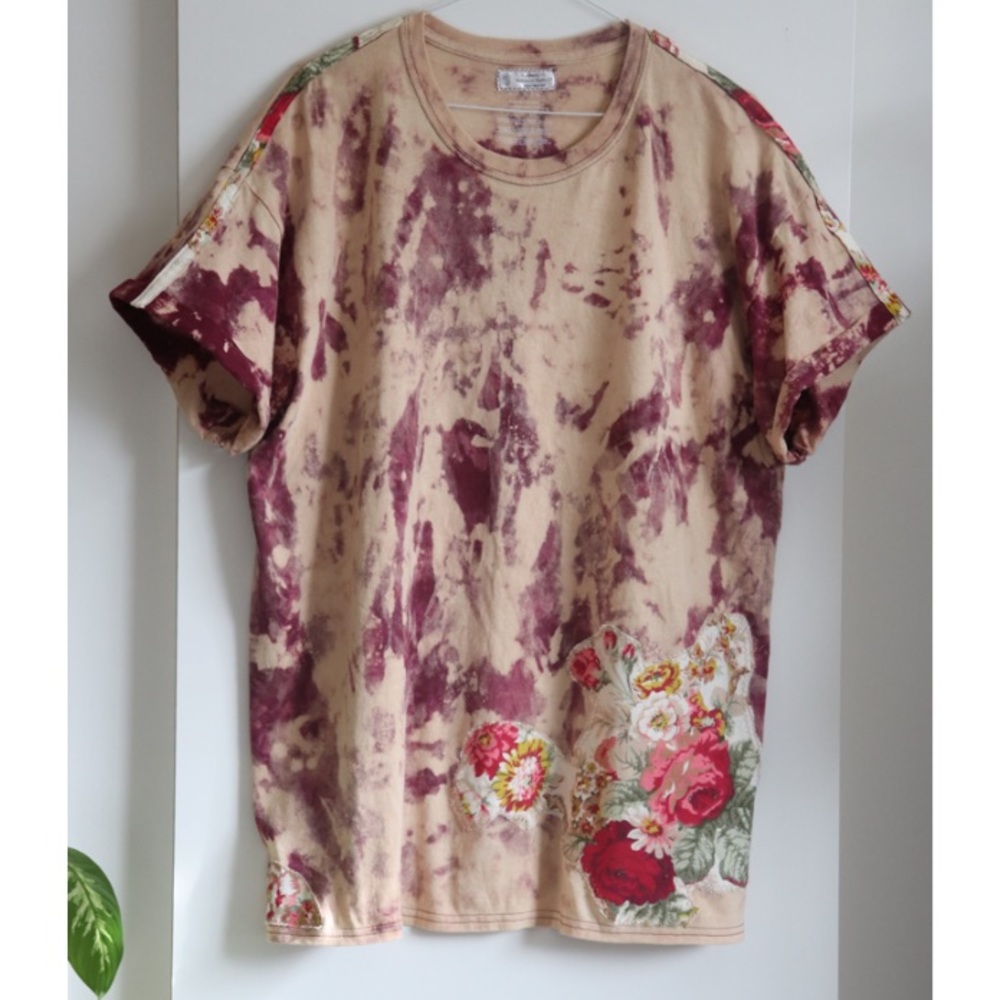 tie dye burnout t-shirt with floral patches